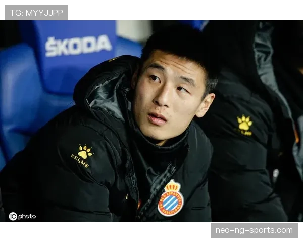 武磊家冰箱里塞满的不是菜，是西甲合同